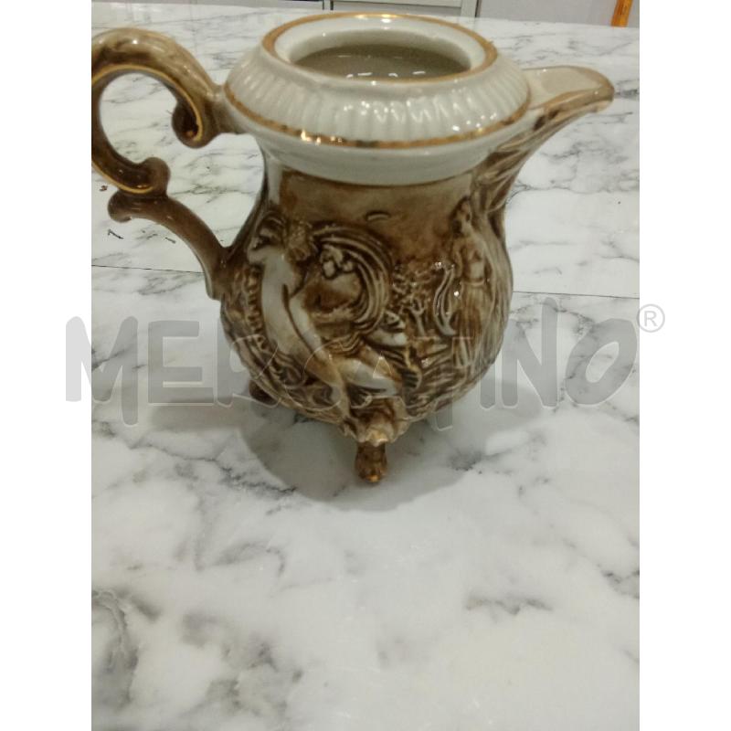 TETE A TETE CER CAPODIMONTE BEIGE FIGURE IN RILIEVO | Mercatino dell'Usato Benevento 4