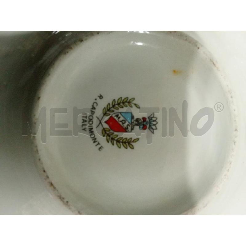 TETE A TETE CER CAPODIMONTE BEIGE FIGURE IN RILIEVO | Mercatino dell'Usato Benevento 5