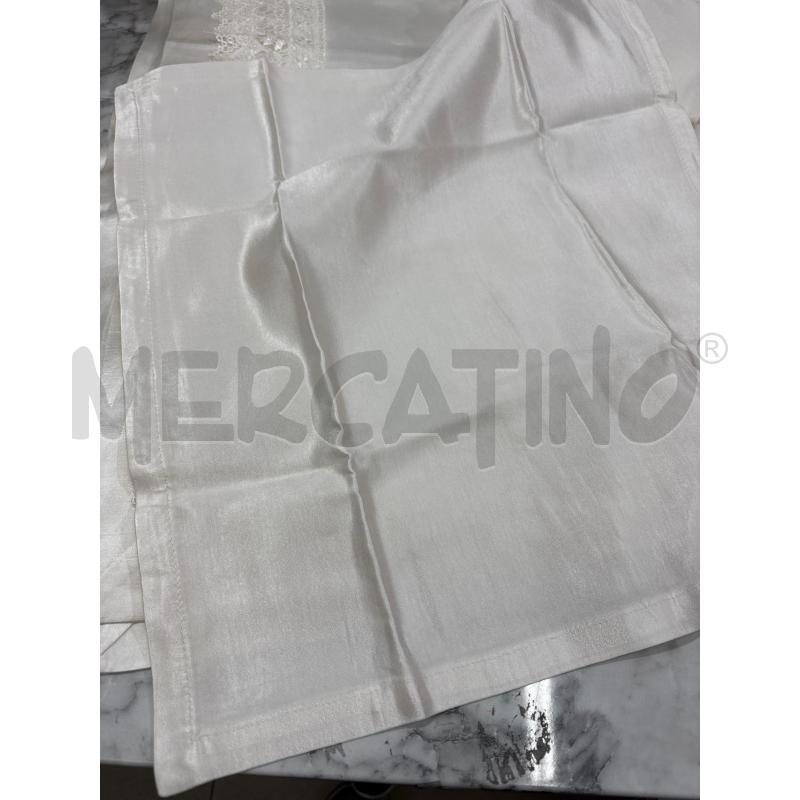 TOVAGLIA+TOV QUADRATA 200CM BIANCA RASO CON ORLO PIZZO  | Mercatino dell'Usato Benevento 3