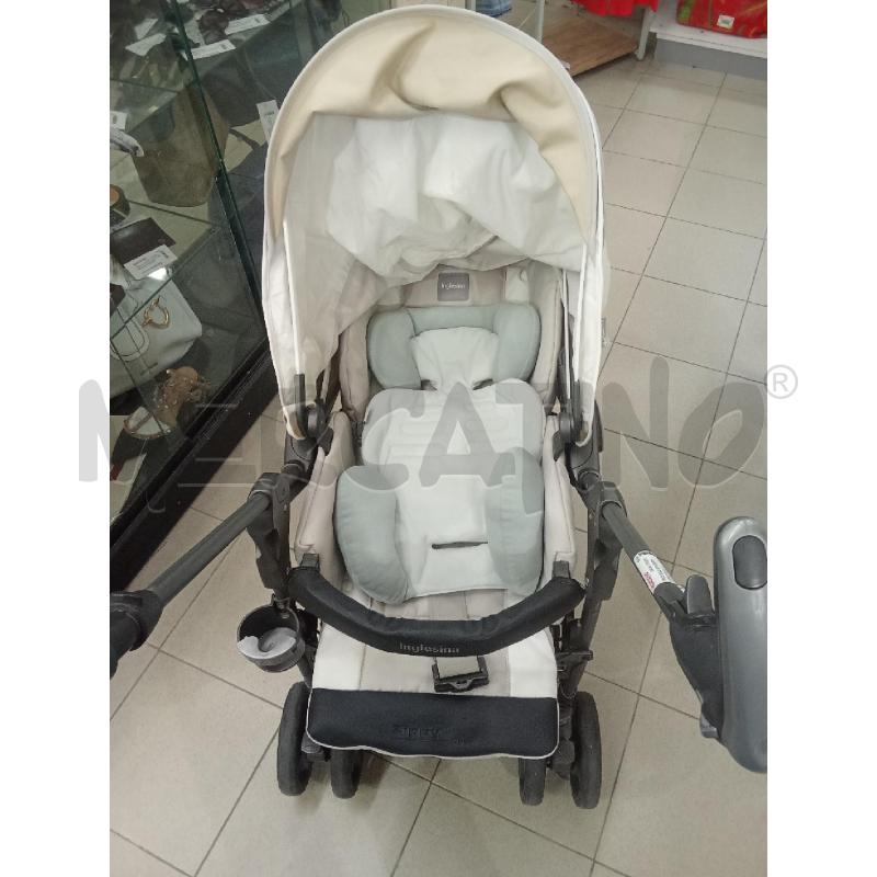 TRIO INGLESINA ZIPPY GRIGIO BIANCO  | Mercatino dell'Usato Benevento 1
