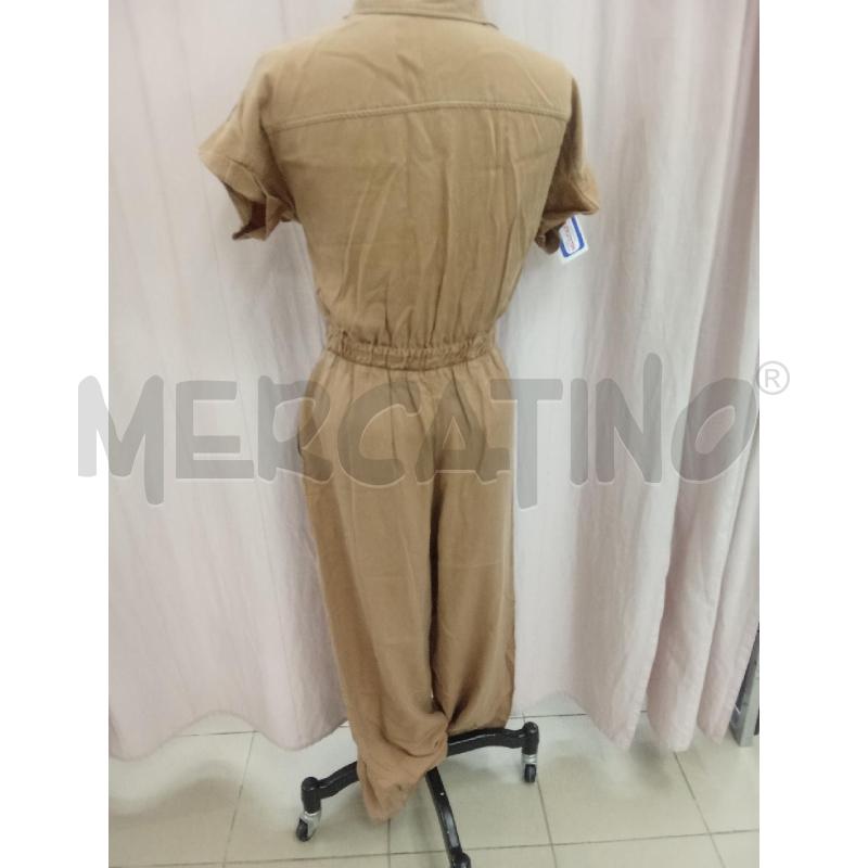 TUTA DONNA JUMPSUITE BEIGE CON BOTTONI MARRONI BERSHKA | Mercatino dell'Usato Benevento 2