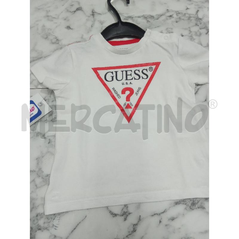 T SHIRT BAMBINO BIANCA GUESS TRIANGOLO | Mercatino dell'Usato Benevento 1