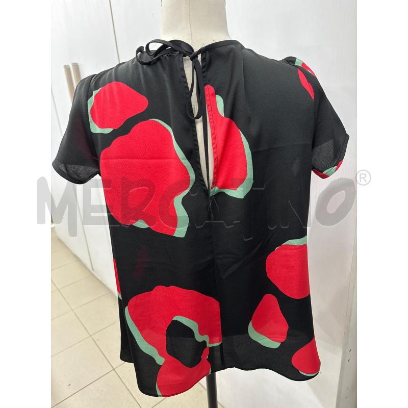 T SHIRT DONNA NERA E ROSSA EMPORIO ARMANI | Mercatino dell'Usato Benevento 2