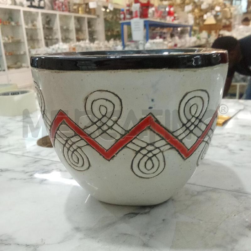 VASO CACHEPOT BIANCO BORDO NERO ZIGAZAG ROSSO H15 L15 | Mercatino dell'Usato Benevento 1