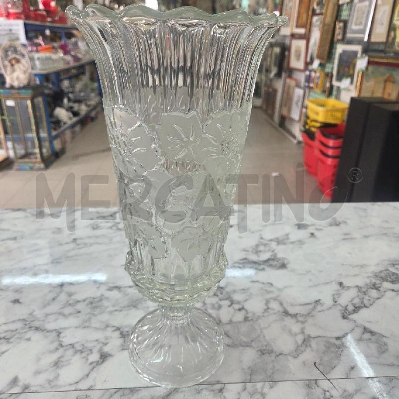 VASO VETRO FIORI PIEDE TONDO | Mercatino dell'Usato Benevento 1