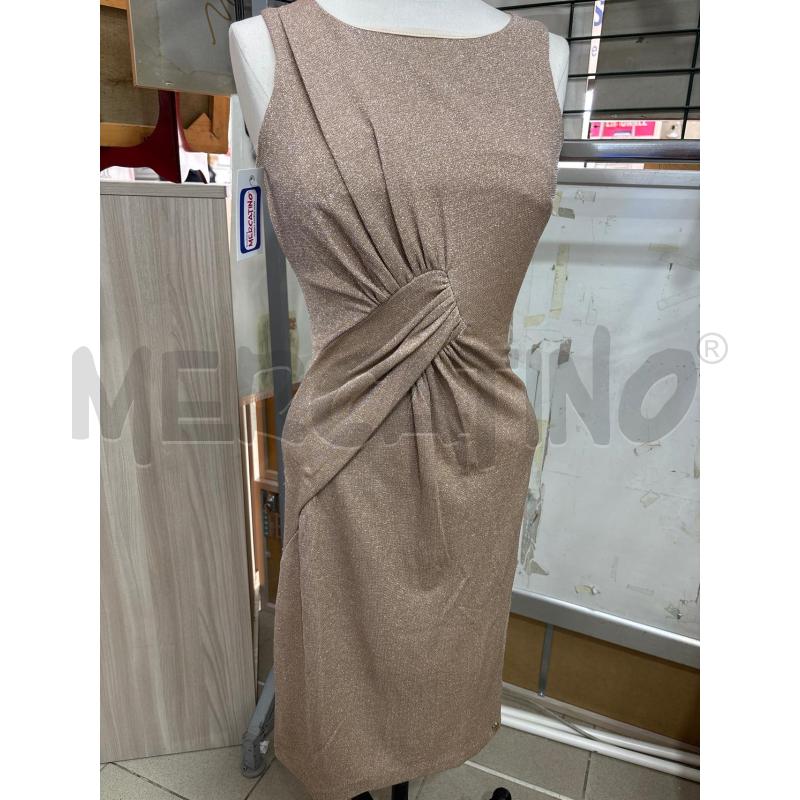 VESTITO DONNA DORATO GLITTERATO CON DRAPPEGGIO RINASCIMENTO | Mercatino dell'Usato Benevento 1