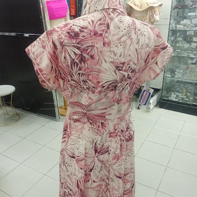 VESTITO DONNA ROSA ROSSO DISEGNO FOGLIE MEZZI BOTTONI RINASCIMENTO | Mercatino dell'Usato Benevento 3