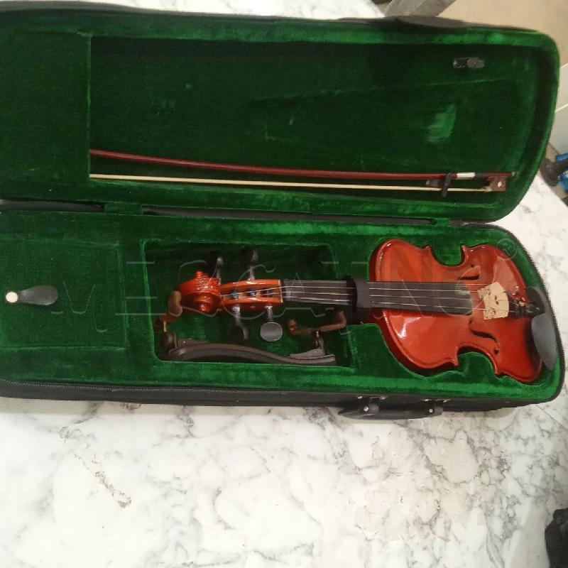 VIOLINO MARRONE INS NERO CORDERA  | Mercatino dell'Usato Benevento 1