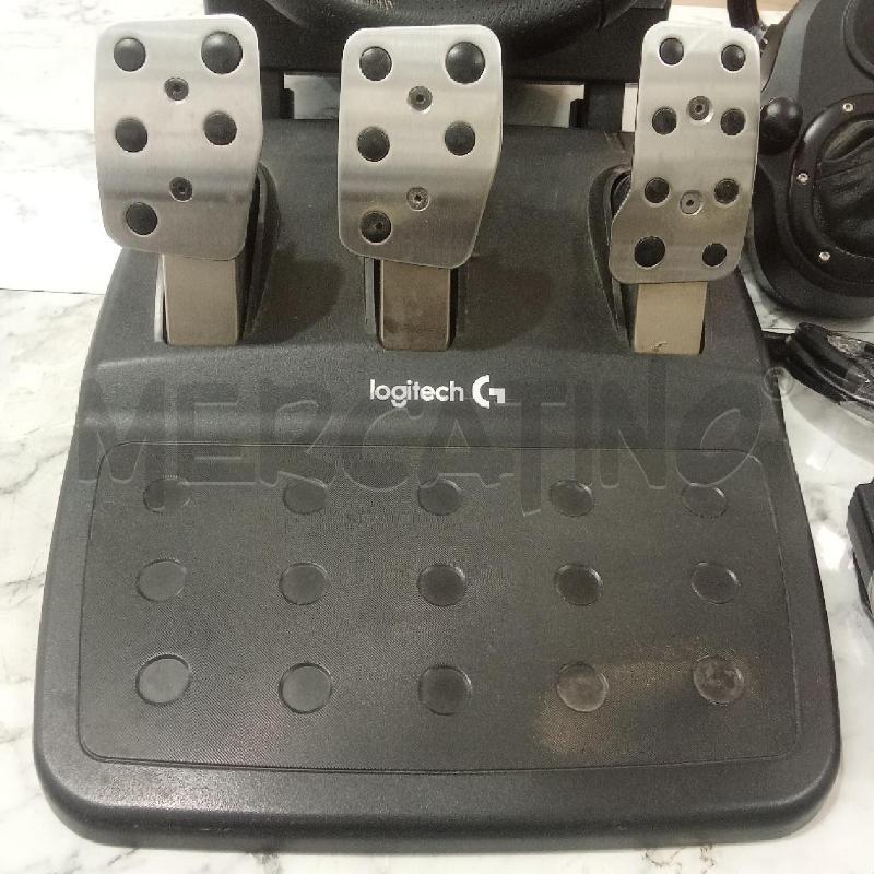 VOLANTE E PEDALIERA GIOCO+CAMBIO X XBOX/COMPUTER NERO LOGITECH | Mercatino dell'Usato Benevento 4