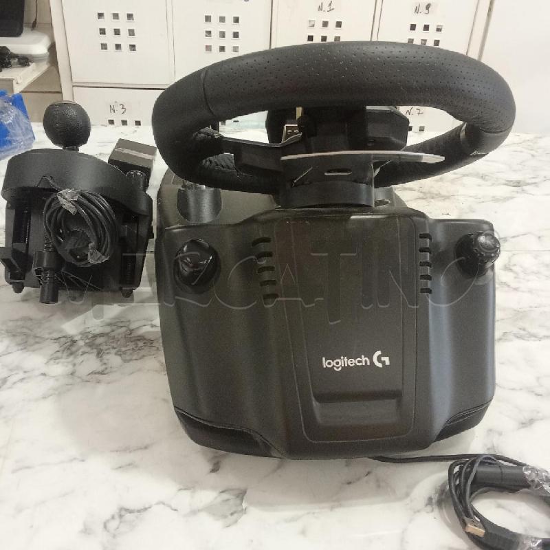 VOLANTE E PEDALIERA GIOCO+CAMBIO X XBOX/COMPUTER NERO LOGITECH | Mercatino dell'Usato Benevento 5