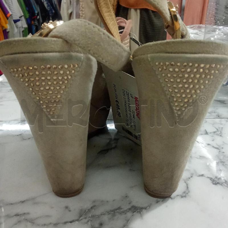 ZEPPA BEIGE SPUNTATA CON STRASSINI 4US CESARE PACIOTTI | Mercatino dell'Usato Benevento 5