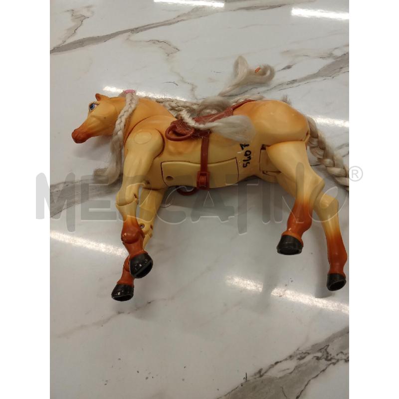 ACTION FIGURE CAVALLO BARBIE TRECCE BIANCHE INTERATTIVO  | Mercatino dell'Usato San giorgio del sannio 4