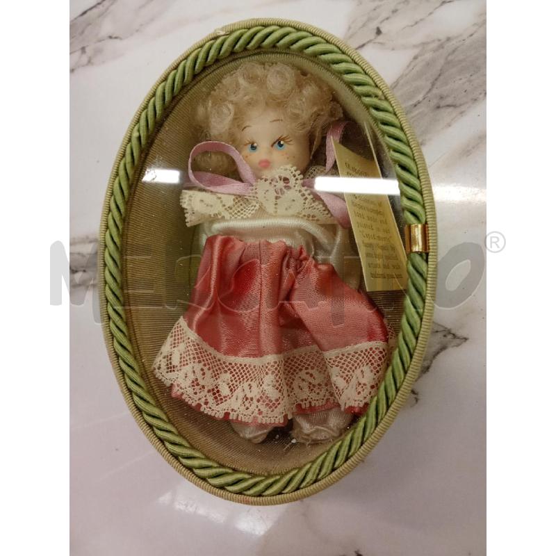 BAMBOLINA ROSA PORCELLANA SCATOLA TONDA VERDE  | Mercatino dell'Usato San giorgio del sannio 1