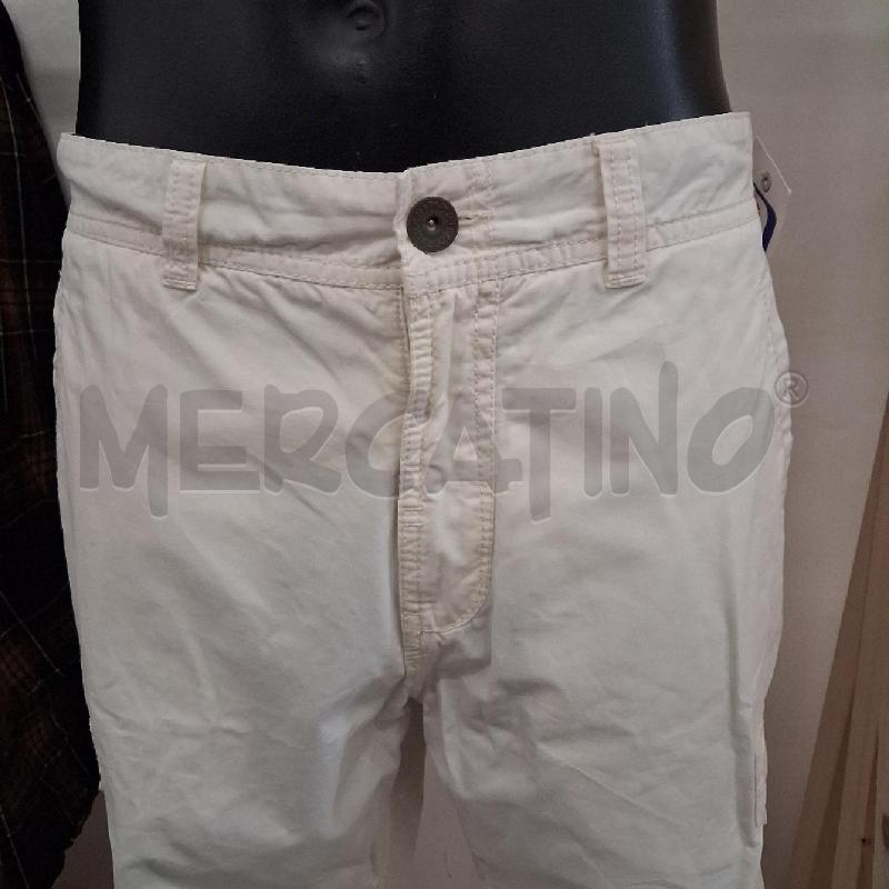 BERMUDA UOMO BIANCO TASCHE NAPAPIRY  | Mercatino dell'Usato San giorgio del sannio 2