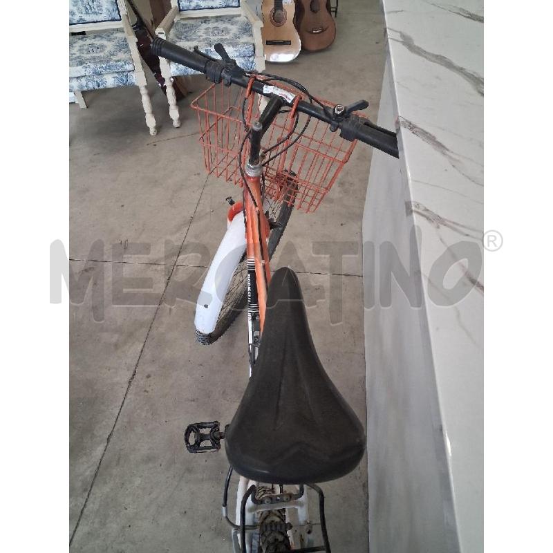 BICICLETTA DONISELLI BIANCA ROSSA CON CESTINO | Mercatino dell'Usato San giorgio del sannio 2