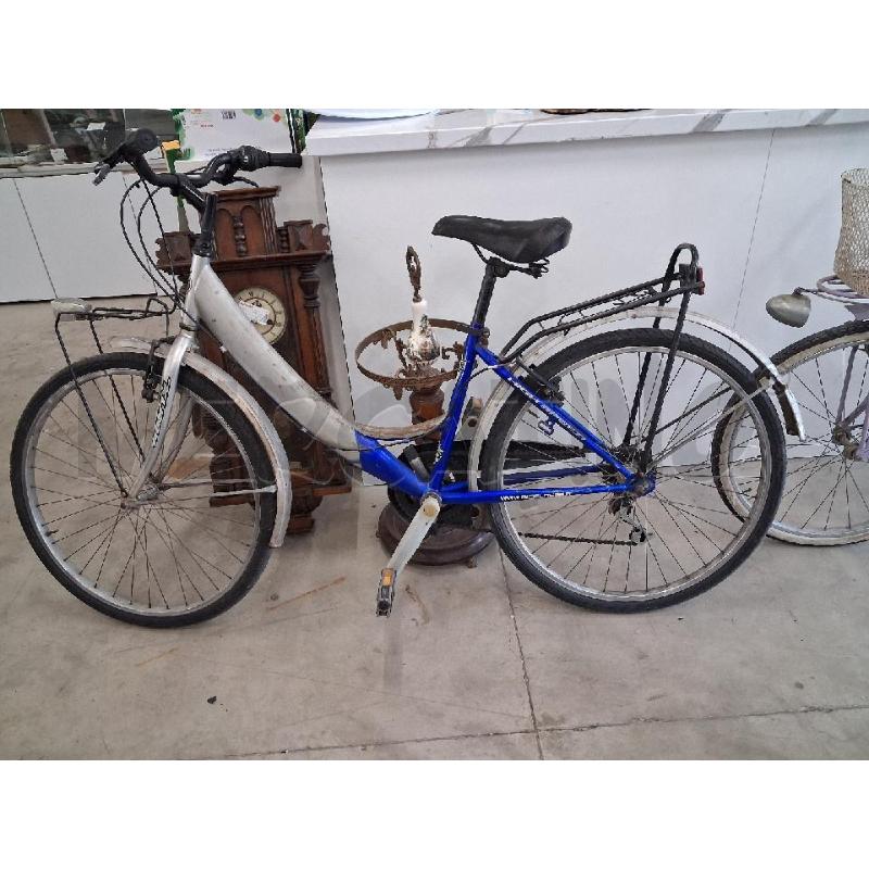BICICLETTA UOMO BLU ELETTRICA HIGHT SPEED BICILASSE  | Mercatino dell'Usato San giorgio del sannio 1