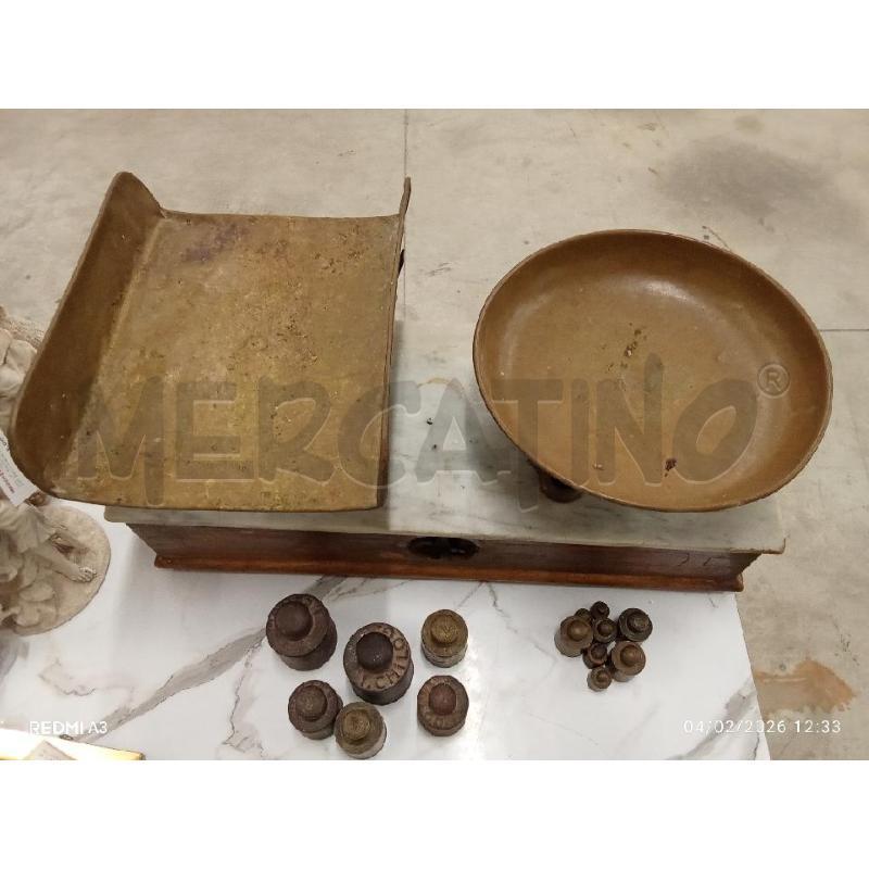 BILANCIA LEGNO BASE MARMO + PESI  | Mercatino dell'Usato San giorgio del sannio 2
