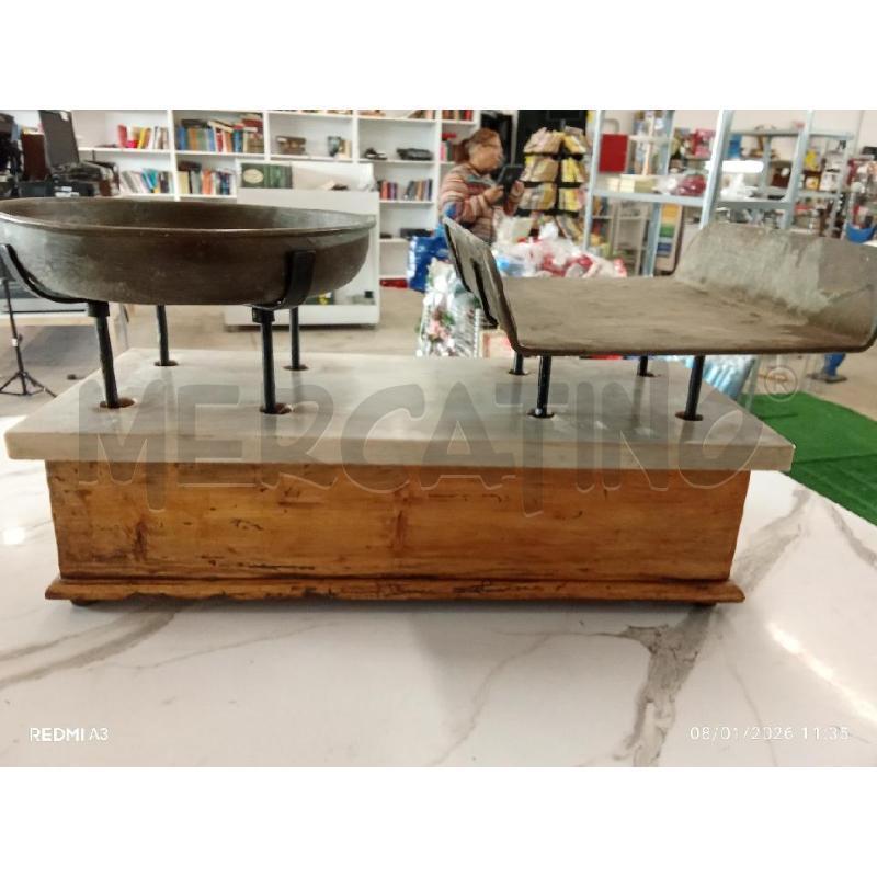 BILANCIA OREFICE LEGNO BASE MARMO PIATTI RAMATI  | Mercatino dell'Usato San giorgio del sannio 2