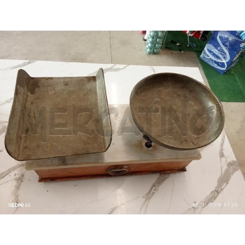 BILANCIA OREFICE LEGNO BASE MARMO PIATTI RAMATI  | Mercatino dell'Usato San giorgio del sannio 3