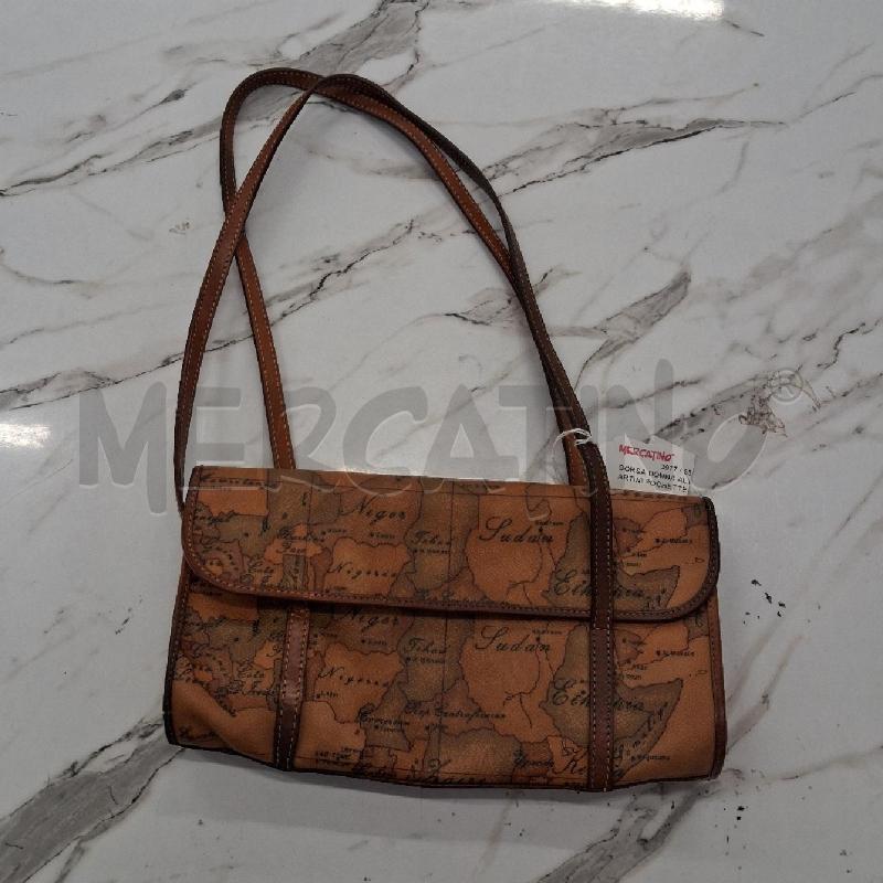 BORSA DONNA ALVIERO MARTINI POCHETTE FANTASIA MAPPA MANICO DIFETTO | Mercatino dell'Usato San giorgio del sannio 1