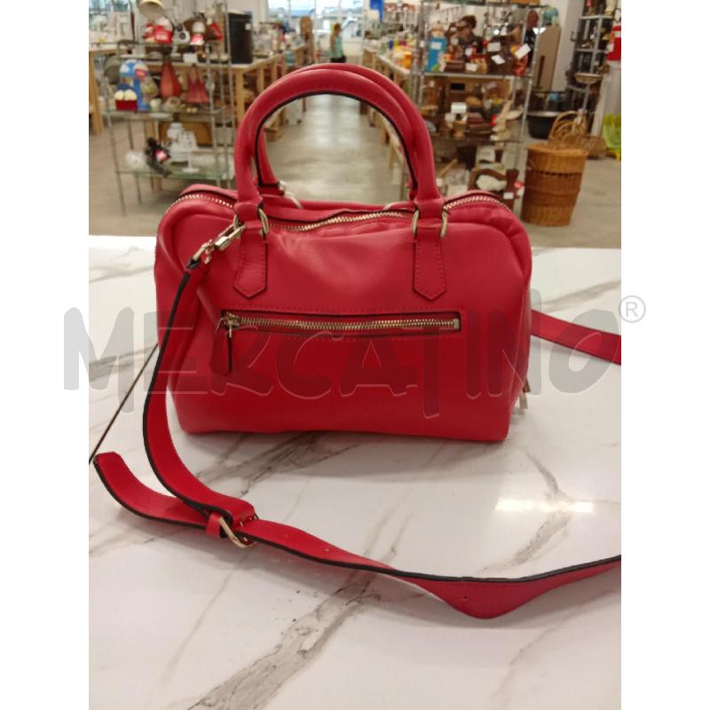 BORSA DONNA BAULETTO FUCSIA LOGHI BIANCHI GUESS | Mercatino dell'Usato San giorgio del sannio 3
