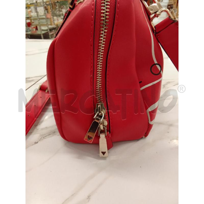 BORSA DONNA BAULETTO FUCSIA LOGHI BIANCHI GUESS | Mercatino dell'Usato San giorgio del sannio 4