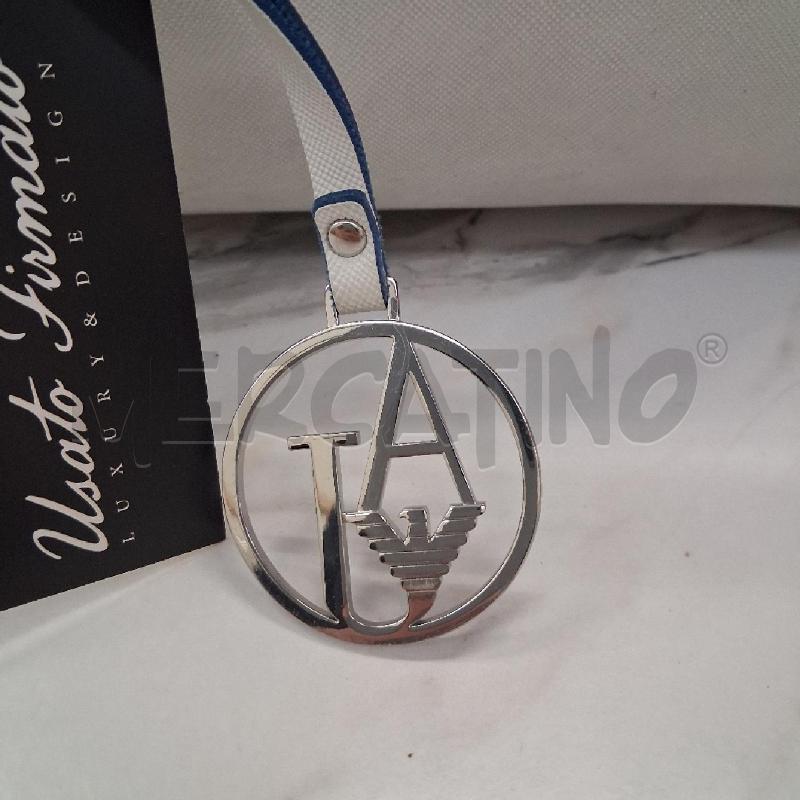 BORSA DONNA BIANCA SIMILPELLE LOGO METALLICO INTERNO BLU  | Mercatino dell'Usato San giorgio del sannio 2