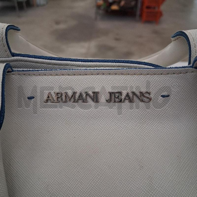 BORSA DONNA BIANCA SIMILPELLE LOGO METALLICO INTERNO BLU  | Mercatino dell'Usato San giorgio del sannio 3