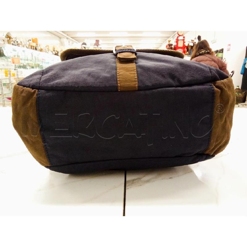 BORSA DONNA BLU NAPAPIRI GEOGRAPHIC  | Mercatino dell'Usato San giorgio del sannio 4