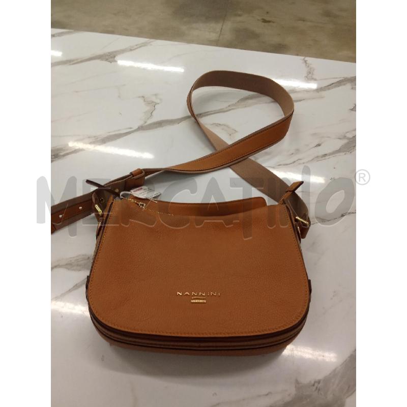 BORSA DONNA MARRONE OVALE CON TRACOLLA NANNINI  | Mercatino dell'Usato San giorgio del sannio 1