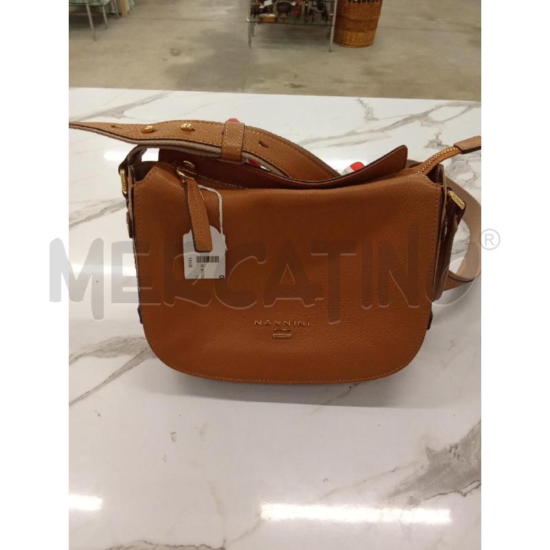 BORSA DONNA MARRONE OVALE CON TRACOLLA NANNINI  | Mercatino dell'Usato San giorgio del sannio 3