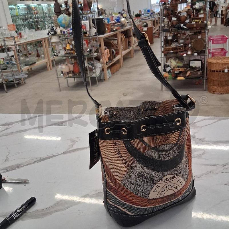 BORSA DONNA SECCHIELLO GATTINONI  | Mercatino dell'Usato San giorgio del sannio 2