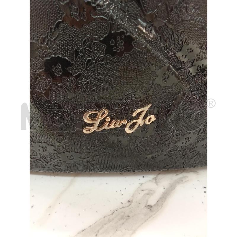BORSA DONNA SPALLA NERA LIU JO RILIEVO FIORI  | Mercatino dell'Usato San giorgio del sannio 2