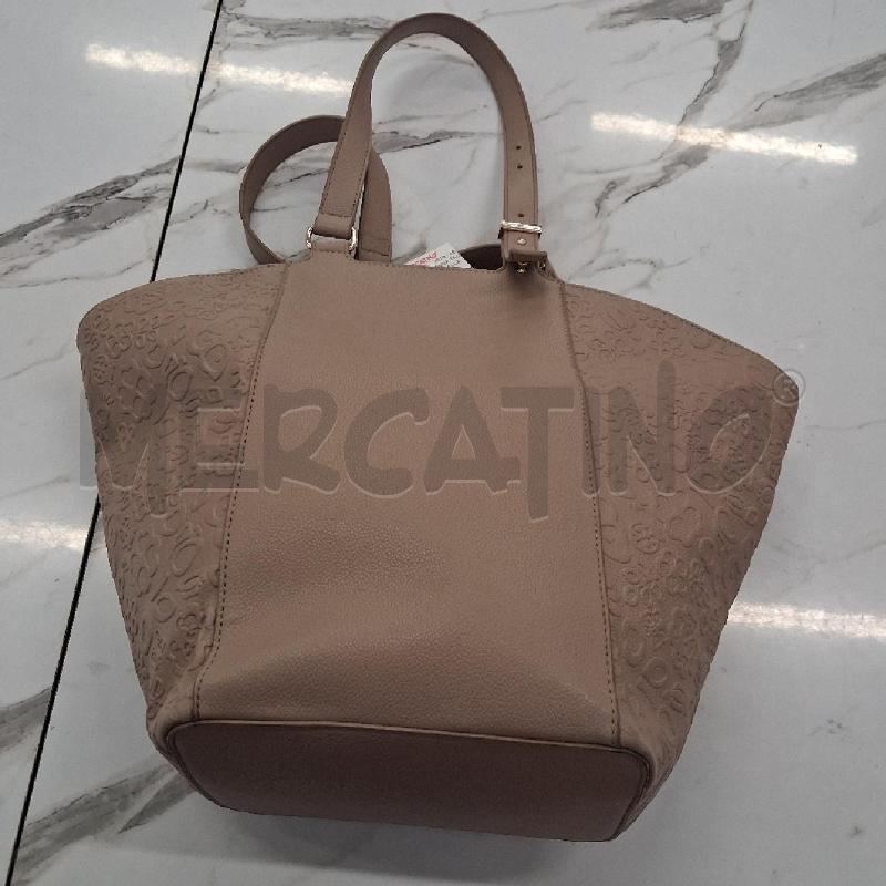 BORSA DONNA TAUPE GRIGIA THUN SPALLA INS RILIEVO | Mercatino dell'Usato San giorgio del sannio 3