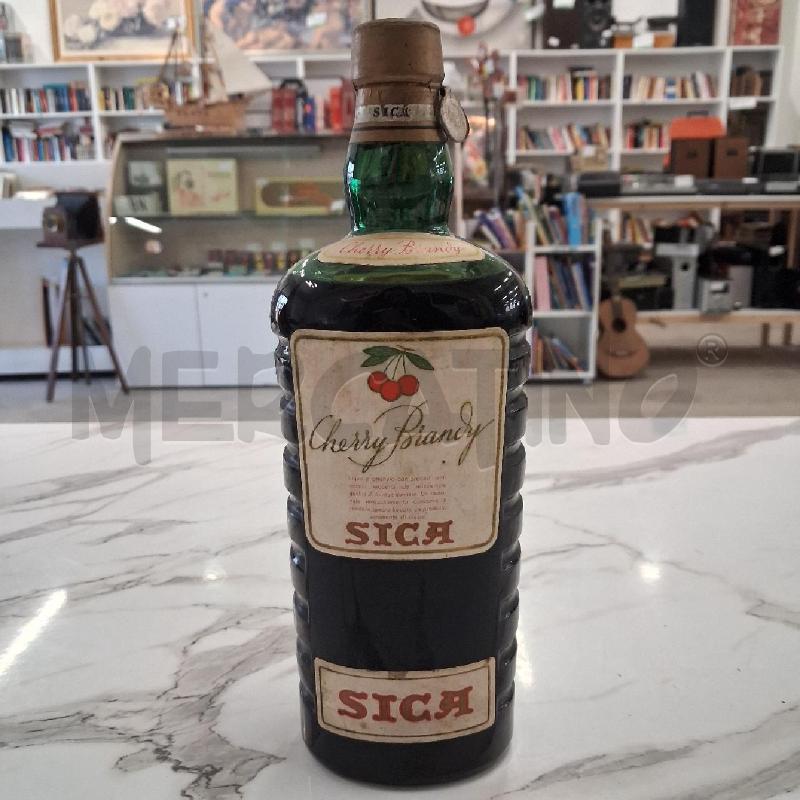 BOTTIGLIA CHERRY BRANDY  | Mercatino dell'Usato San giorgio del sannio 1