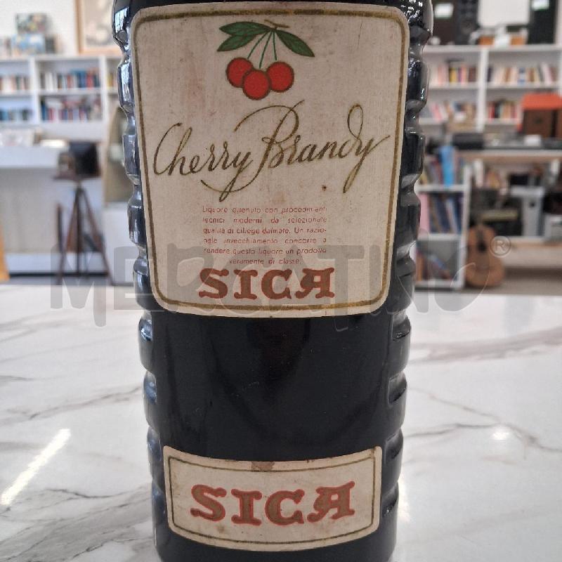 BOTTIGLIA CHERRY BRANDY  | Mercatino dell'Usato San giorgio del sannio 4