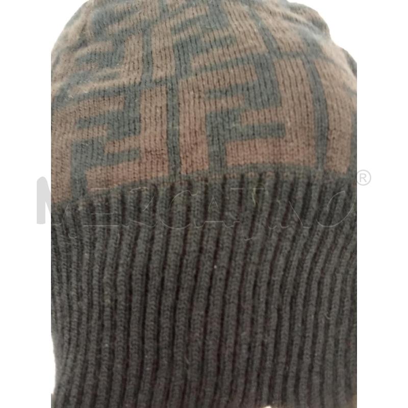 CAPPELLINO FENDI MARRONE LOGHI PON PON | Mercatino dell'Usato San giorgio del sannio 3