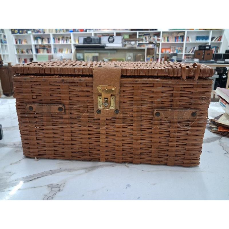 CESTA VIMINI CHIUSURA OTTONE  | Mercatino dell'Usato San giorgio del sannio 1