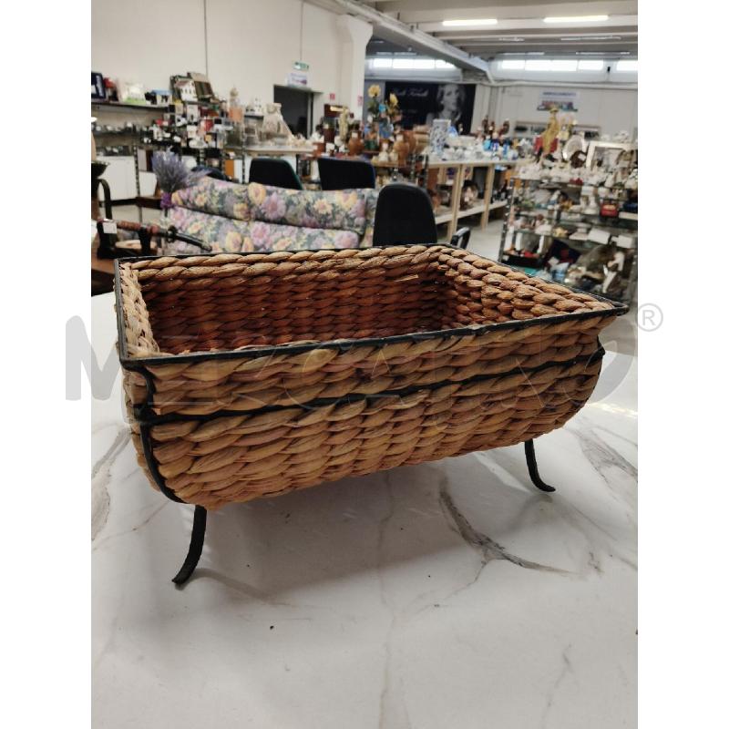 CESTA VIMINI STRUTTURA FERRO  | Mercatino dell'Usato San giorgio del sannio 1