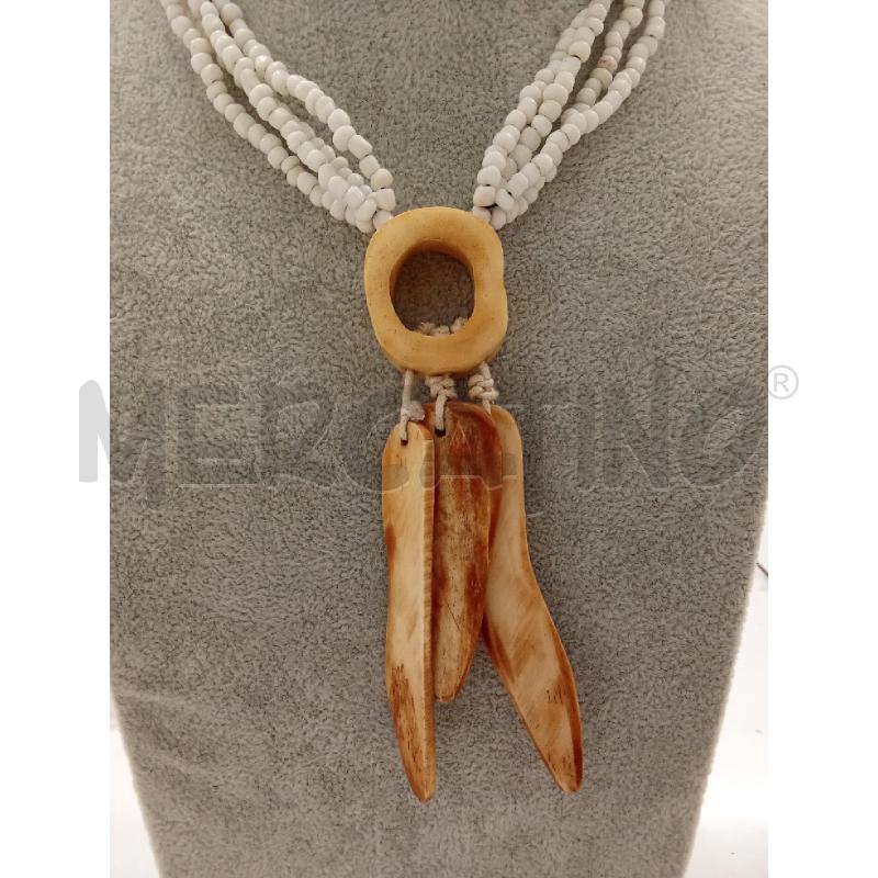 COLLANA MULTIFILO BIANCO CIONDOLO BEIGE CON PENDENTI | Mercatino dell'Usato San giorgio del sannio 2