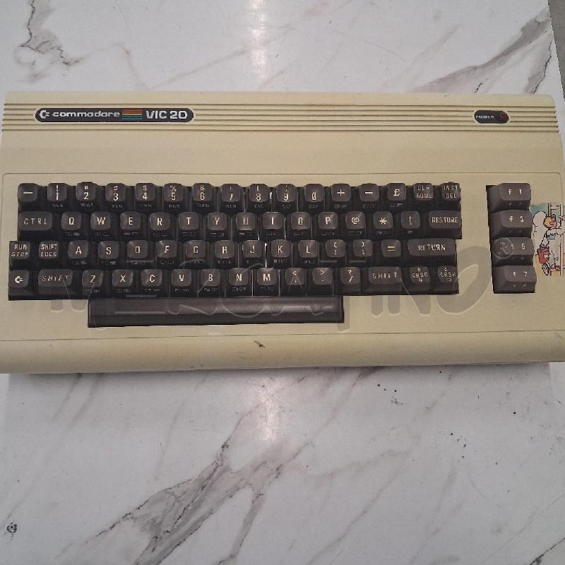 COMMODORE VIC 20 | Mercatino dell'Usato San giorgio del sannio 1