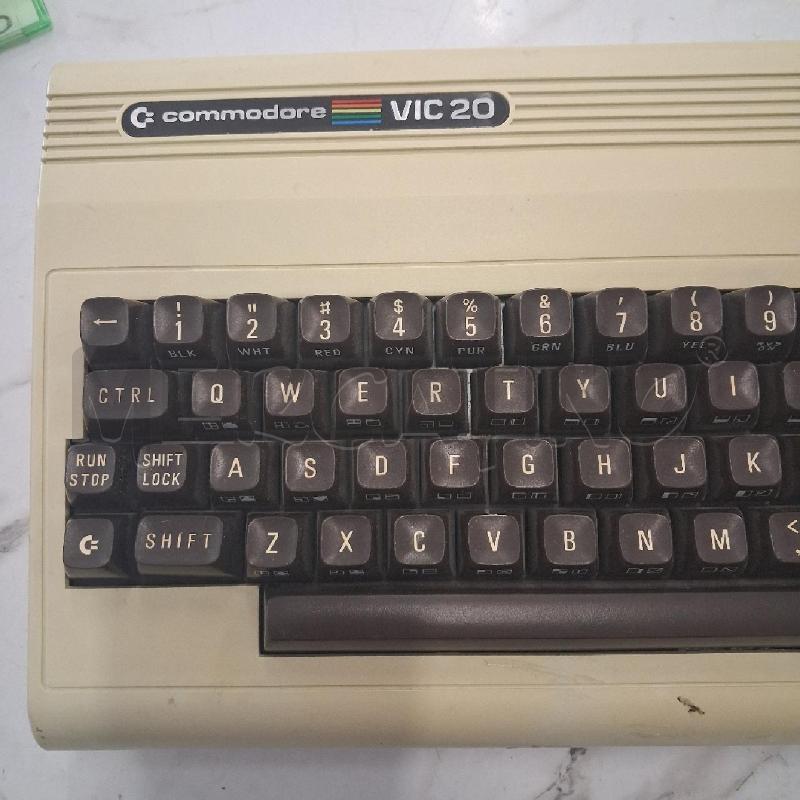 COMMODORE VIC 20 | Mercatino dell'Usato San giorgio del sannio 3