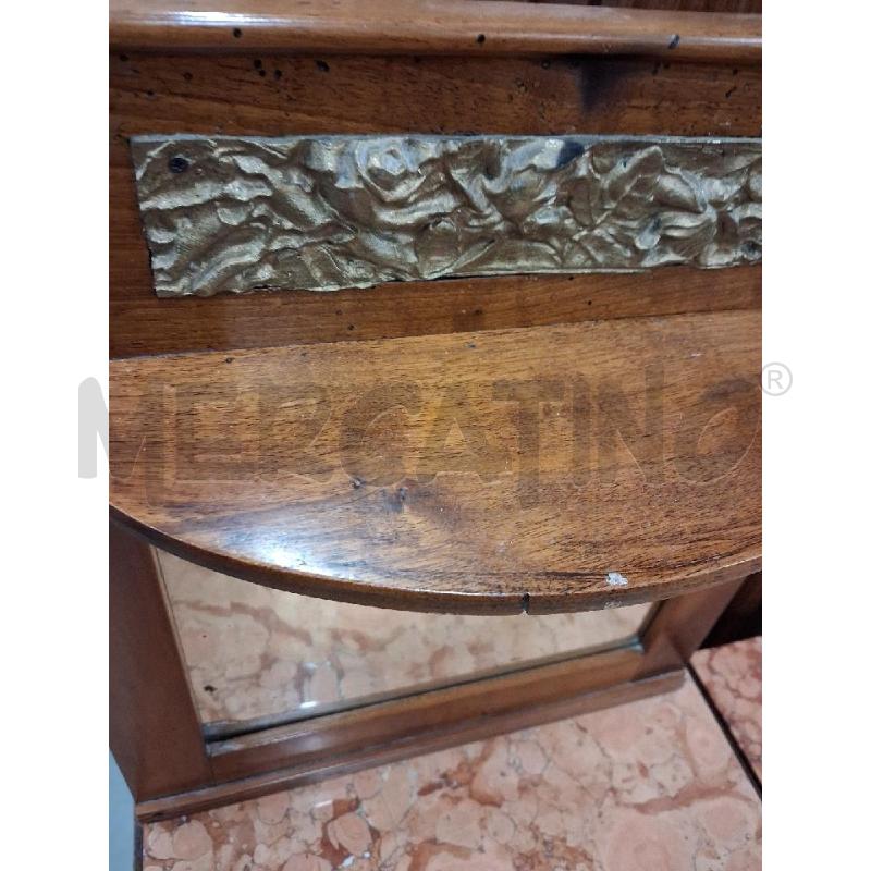 COMODINO INS OTTONE MARMO ROSA  | Mercatino dell'Usato San giorgio del sannio 3