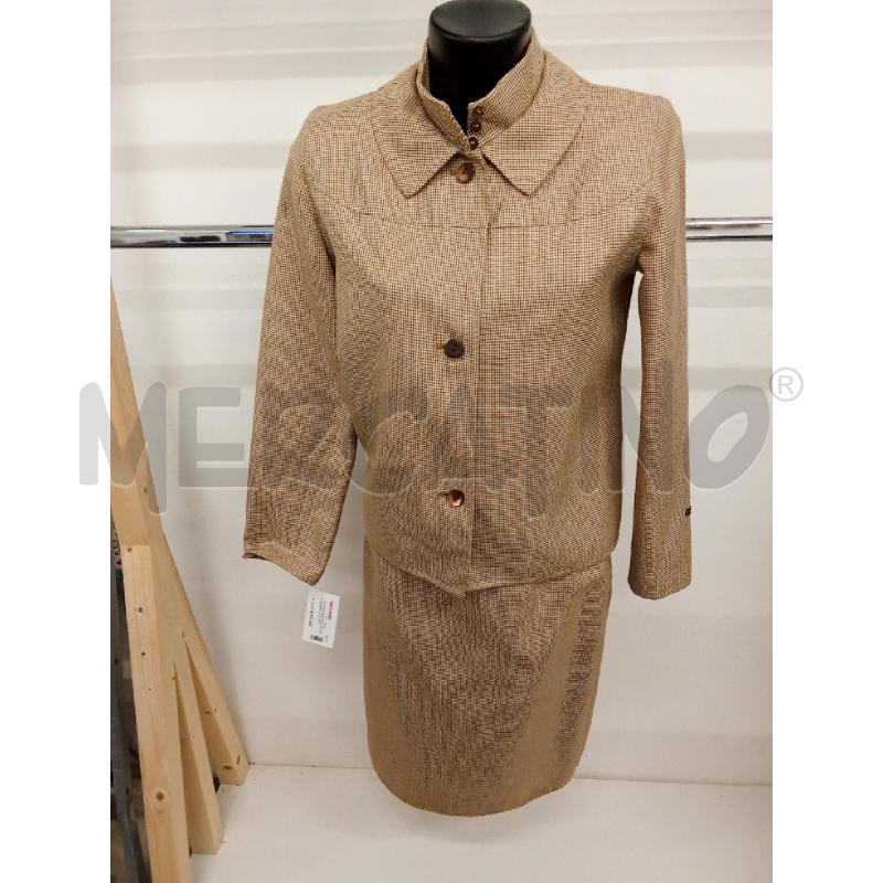 COMPLETO DONNA BEIGE PIERRE CARDI DET.MARRONEGICCA E GONNA | Mercatino dell'Usato San giorgio del sannio 1