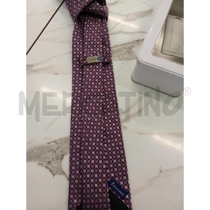 CRAVATTA VIOLA QUADRETTI NAPOLI ENZO CASTELLANO | Mercatino dell'Usato San giorgio del sannio 3