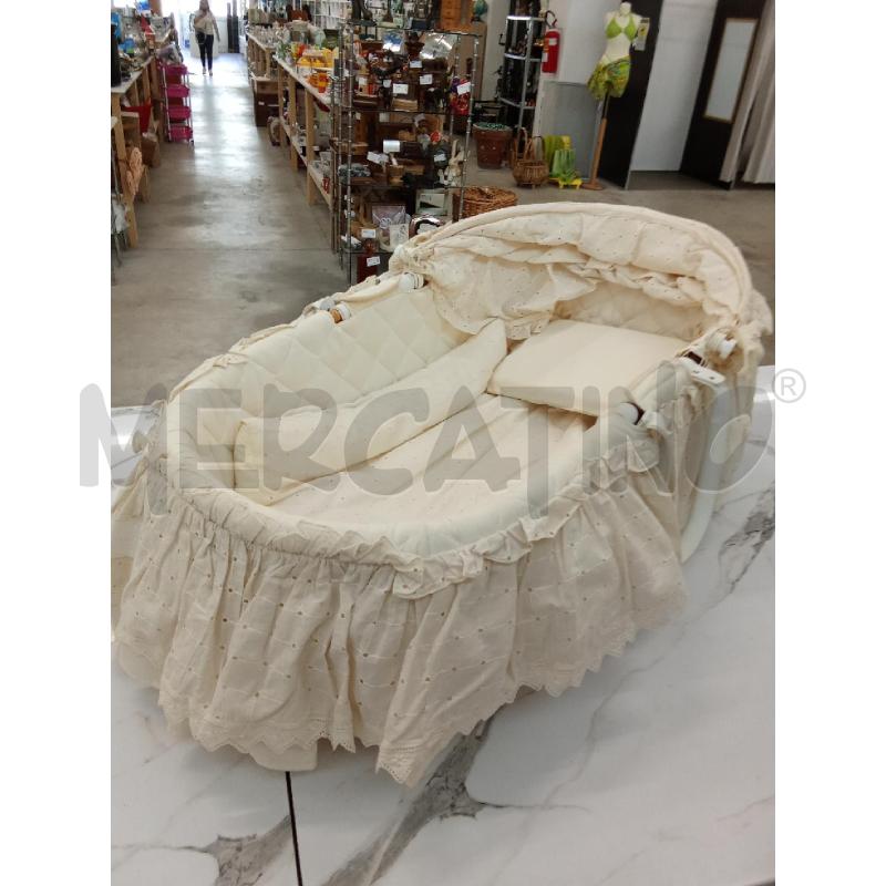 CULLA IN VIMINI PIZZO PANNA MACRAMÈ OVALE  | Mercatino dell'Usato San giorgio del sannio 1