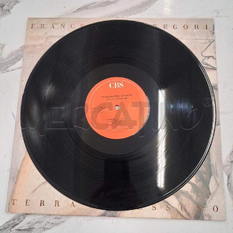 DISCO VINILE FRANCESCO DE GREGORI TERRA DI NESSUNO | Mercatino dell'Usato San giorgio del sannio 2