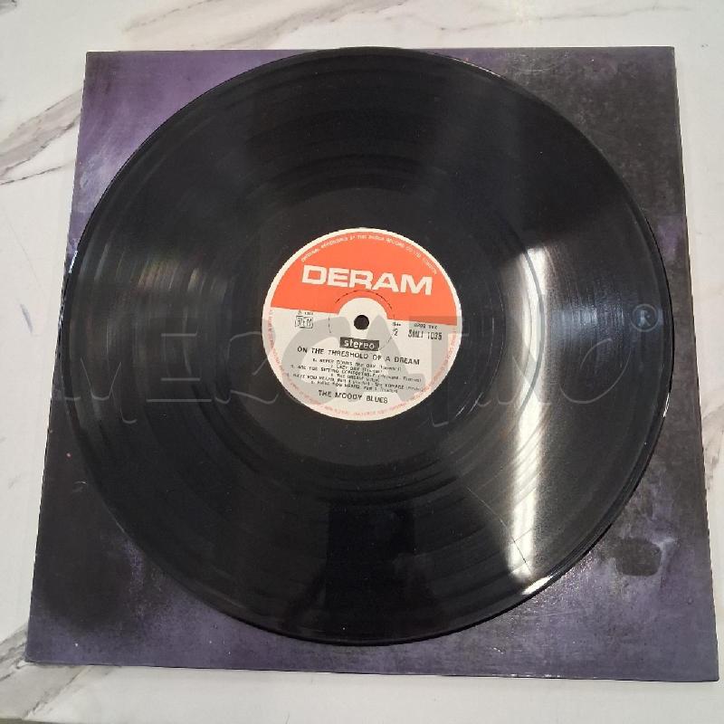 DISCO VINILE THE MOODY BLUES | Mercatino dell'Usato San giorgio del sannio 2