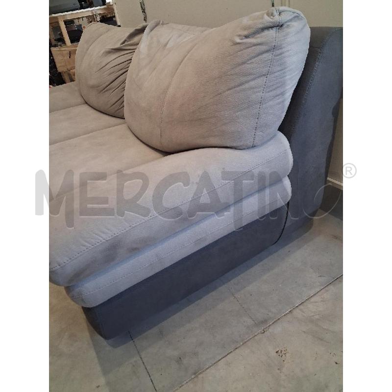 DIVANO 3 POSTI GRIGIO CHIARO SCURO  | Mercatino dell'Usato San giorgio del sannio 2