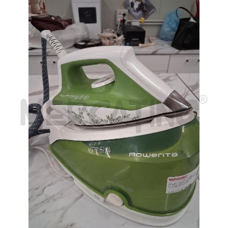 FERRO DA STIRO ROWENTA BIANCO VERDE  | Mercatino dell'Usato San giorgio del sannio 2